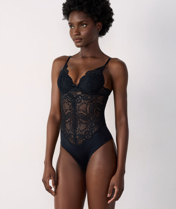 Krajkové body, odhalená záda Krajkové body, odhalená záda;${refinementColor}