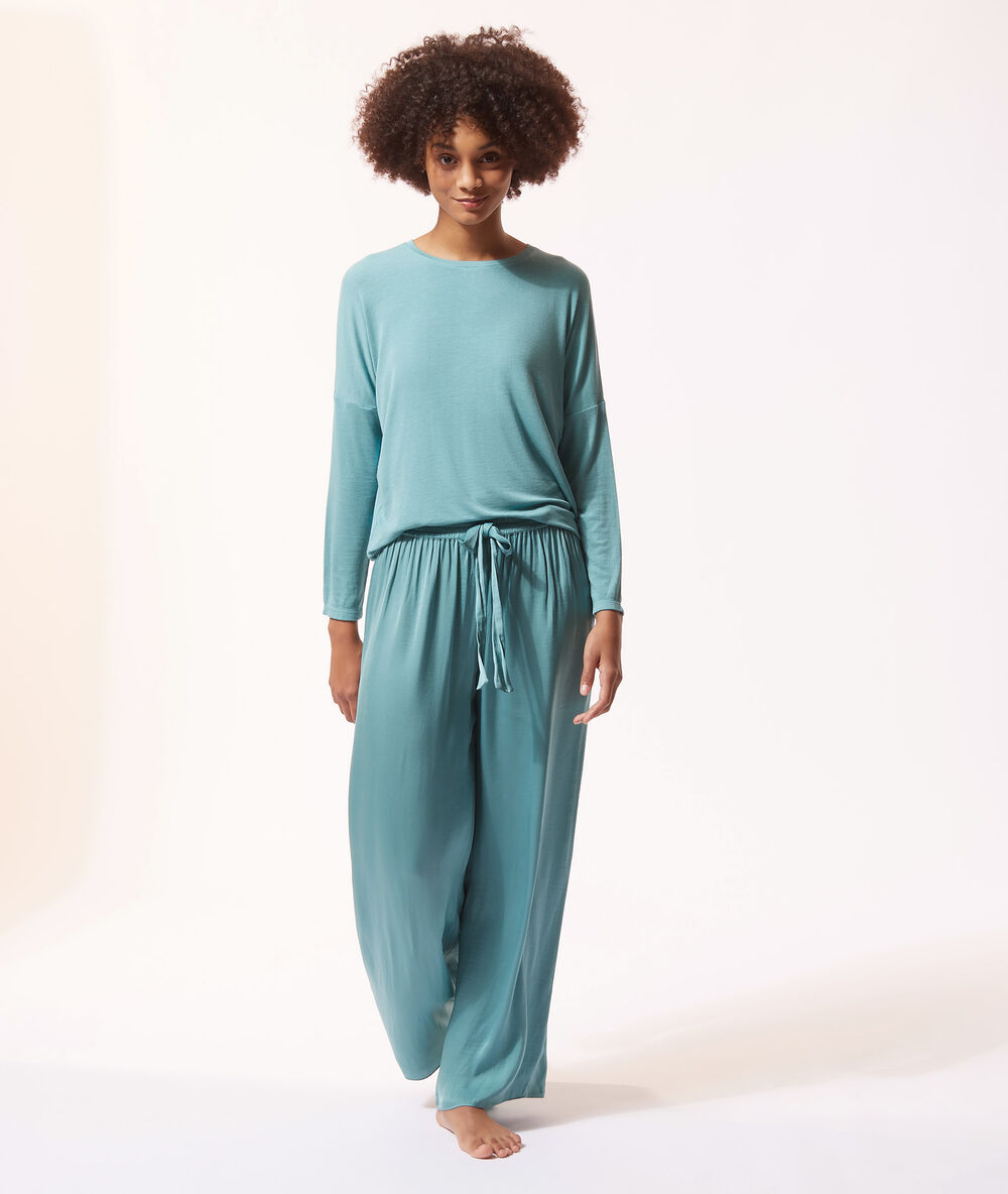 Top manches longues bleu vert.