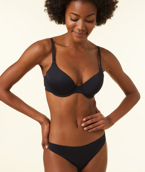 Podprsenka n&deg;5 - klasick&aacute; pro plněj&scaron;&iacute; tvary čern&aacute;.