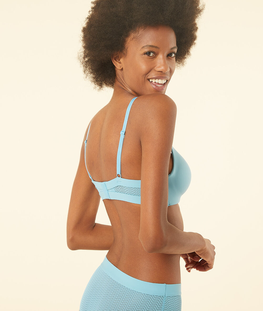 Soutien-gorge sans armatures coques fines bleu.