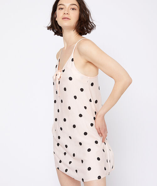 Nočn&iacute; ko&scaron;ilka s punt&iacute;ky růžov&aacute;.