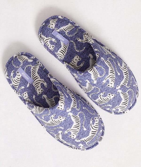 Chaussons mules imprimé tigres Chaussons mules imprimé tigres;${refinementColor}